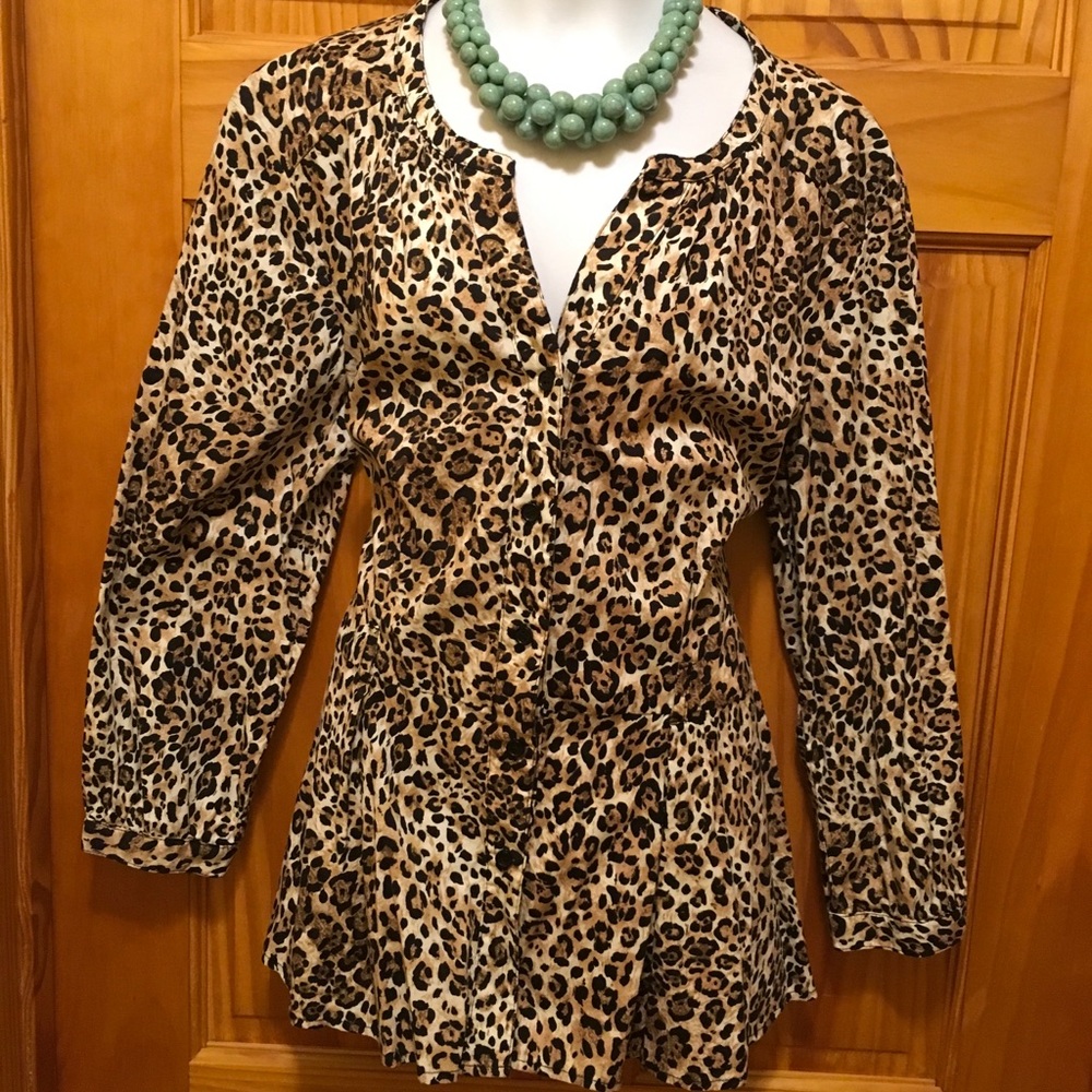 Cheetah Print Shirt. Fitted
